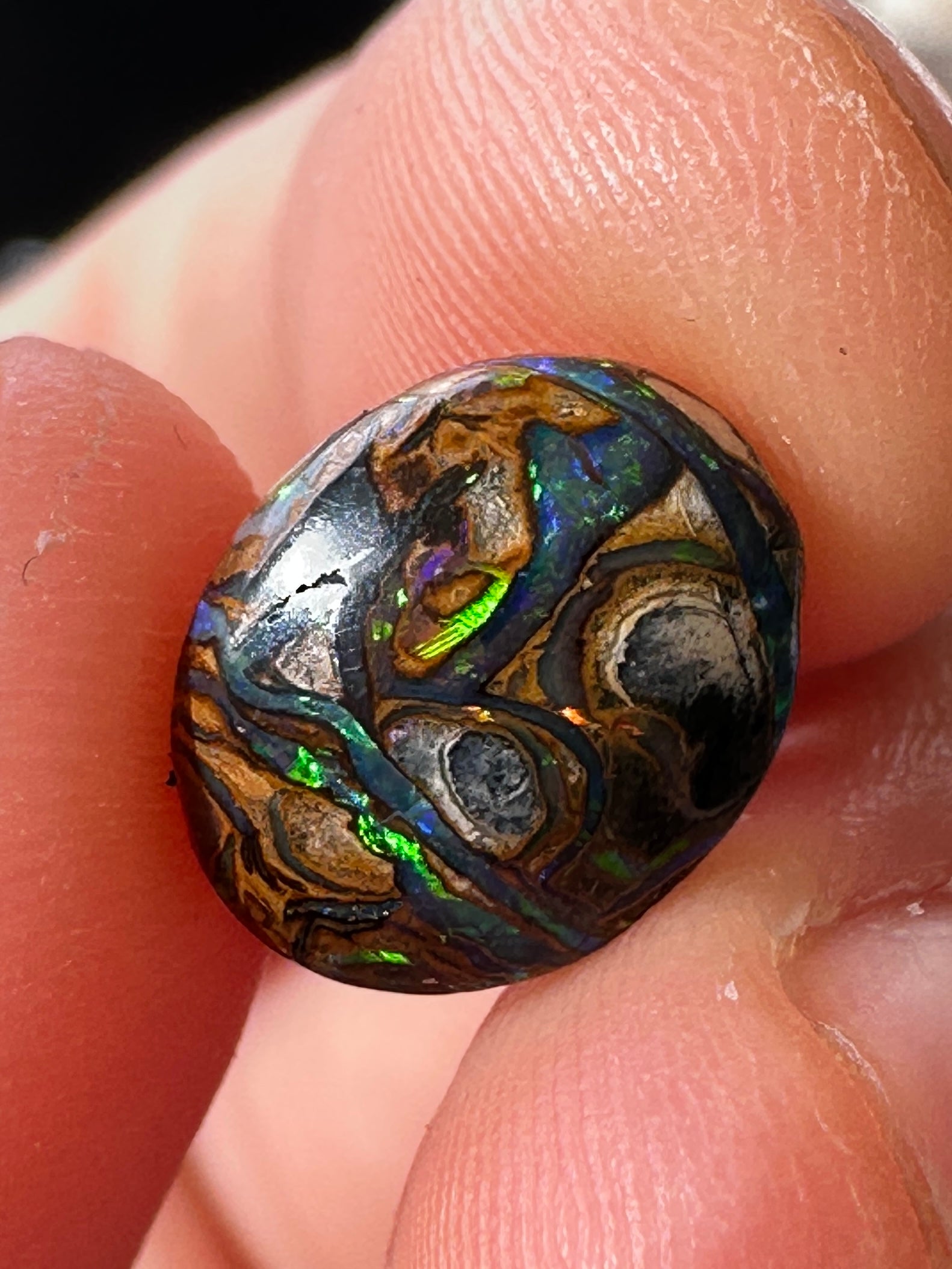 Opal Essence Queensland cut Boulder opal unset pendant or ring 2.05 cts