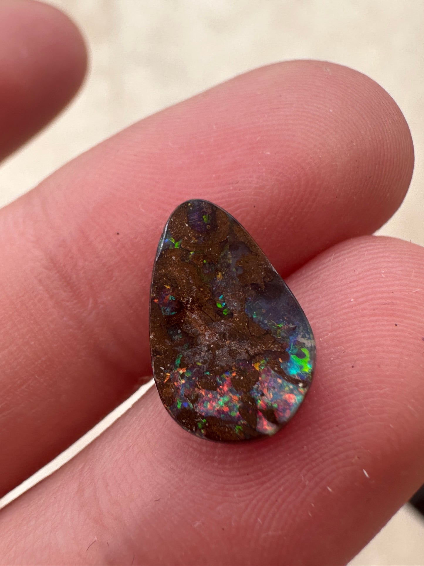 Opal Australian Queensland boulder unset pendant or ring multicolored opal 2.65 cts