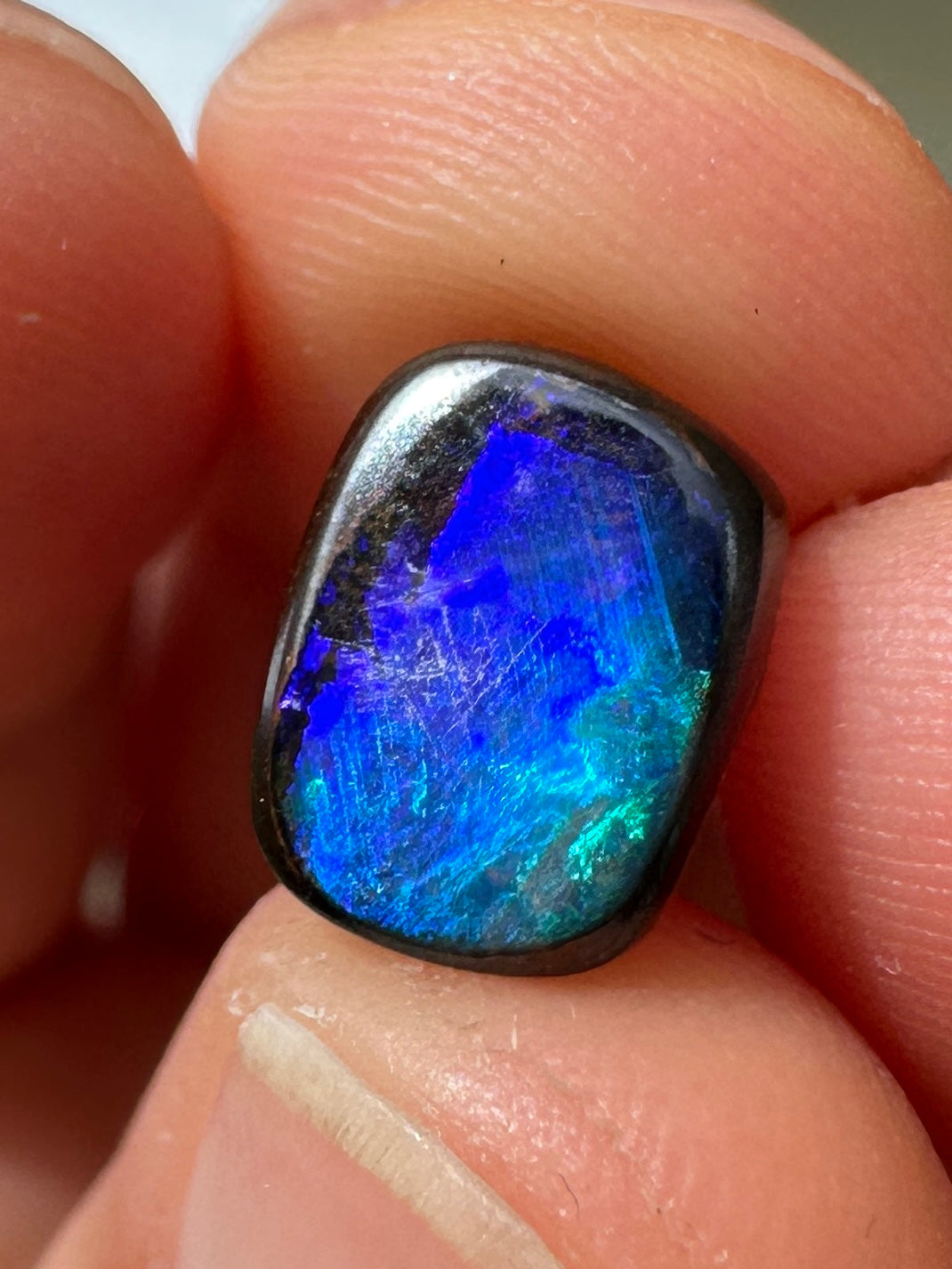 Opal Essence Queensland Boulder opal cut stone pendant or ring 2.95 cts