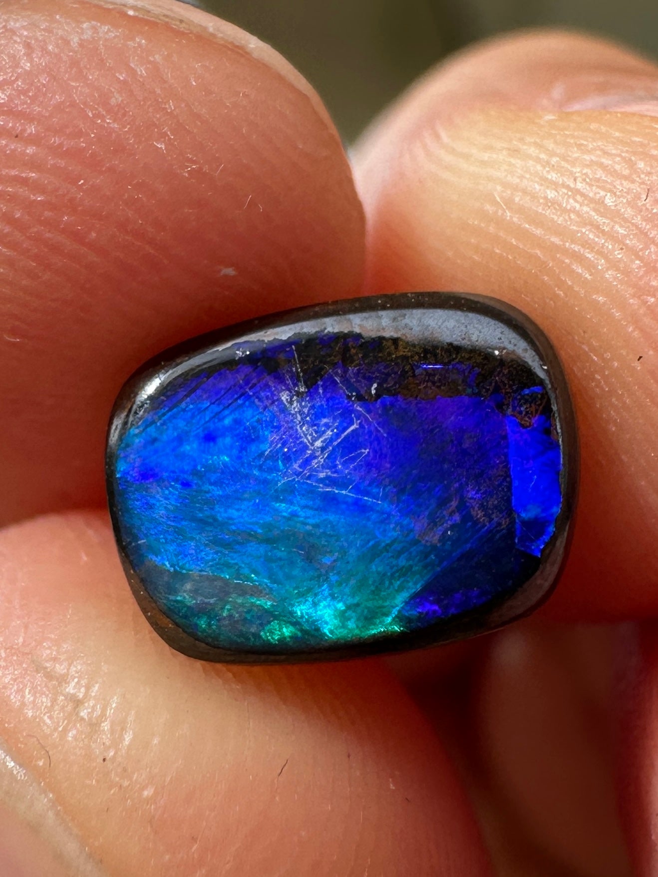 Opal Essence Queensland Boulder opal cut stone pendant or ring 2.95 cts