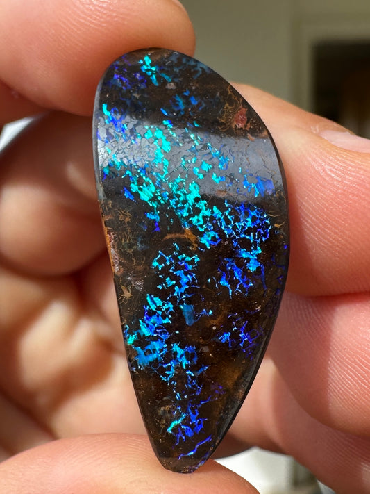 Opal Essence Queensland Boulder opal cut stone pendant or ring 21.35 cts