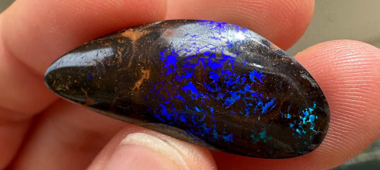 Opal Essence Queensland Boulder opal cut stone pendant or ring 21.35 cts