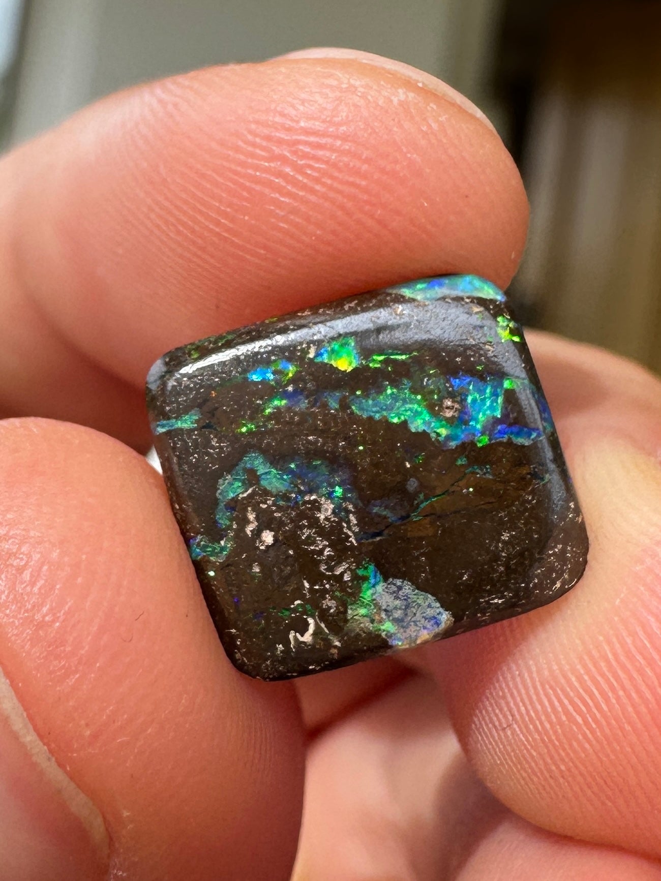 Opal Essence Queensland Boulder opal cut stone pendant or ring 4.45 cts