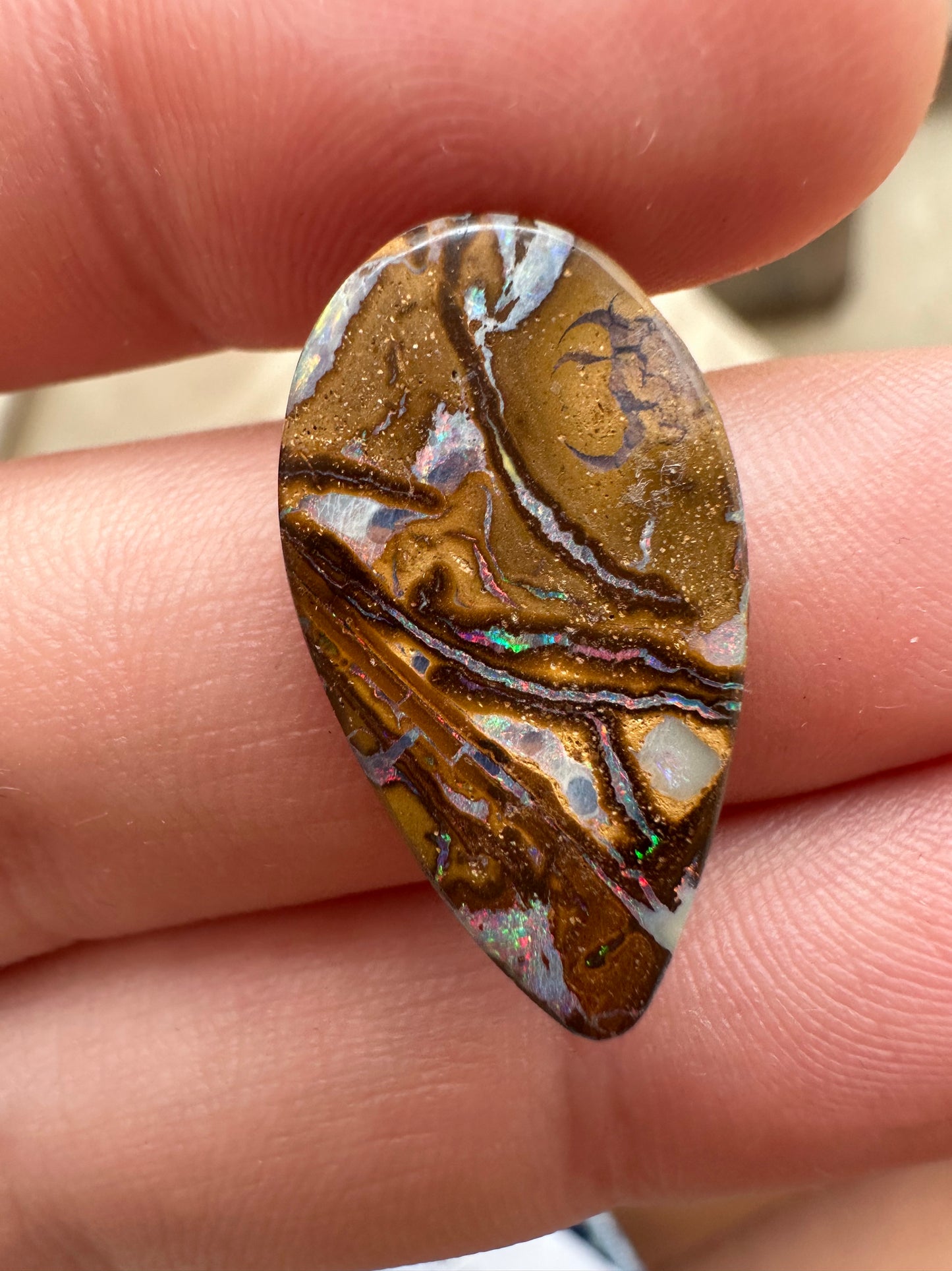 Opal Australian Queensland boulder unset pendant or ring multicolored opal 4.5cts