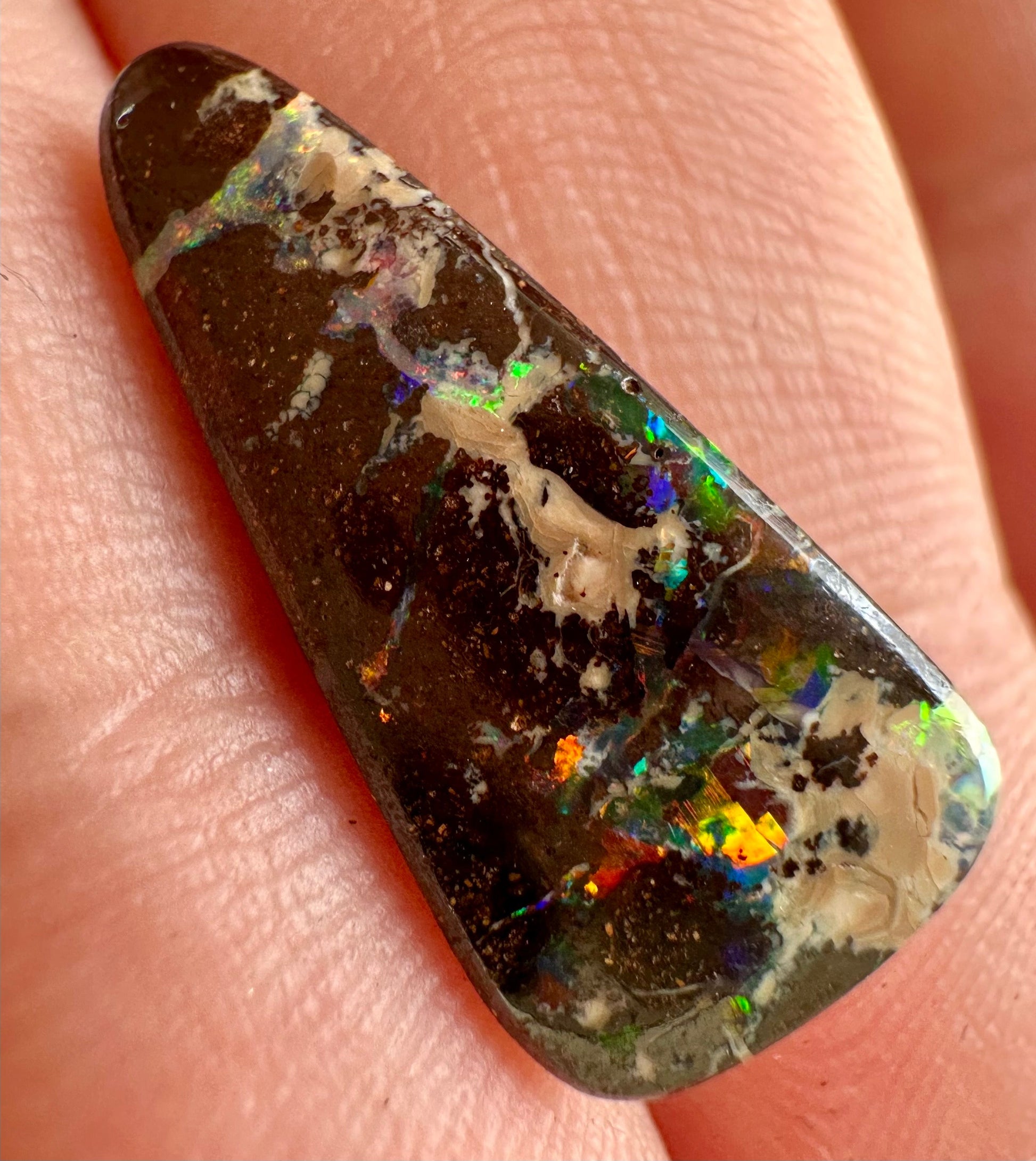 Opal Australian Queensland boulder unset pendant or ring multicolored opal 5.5cts