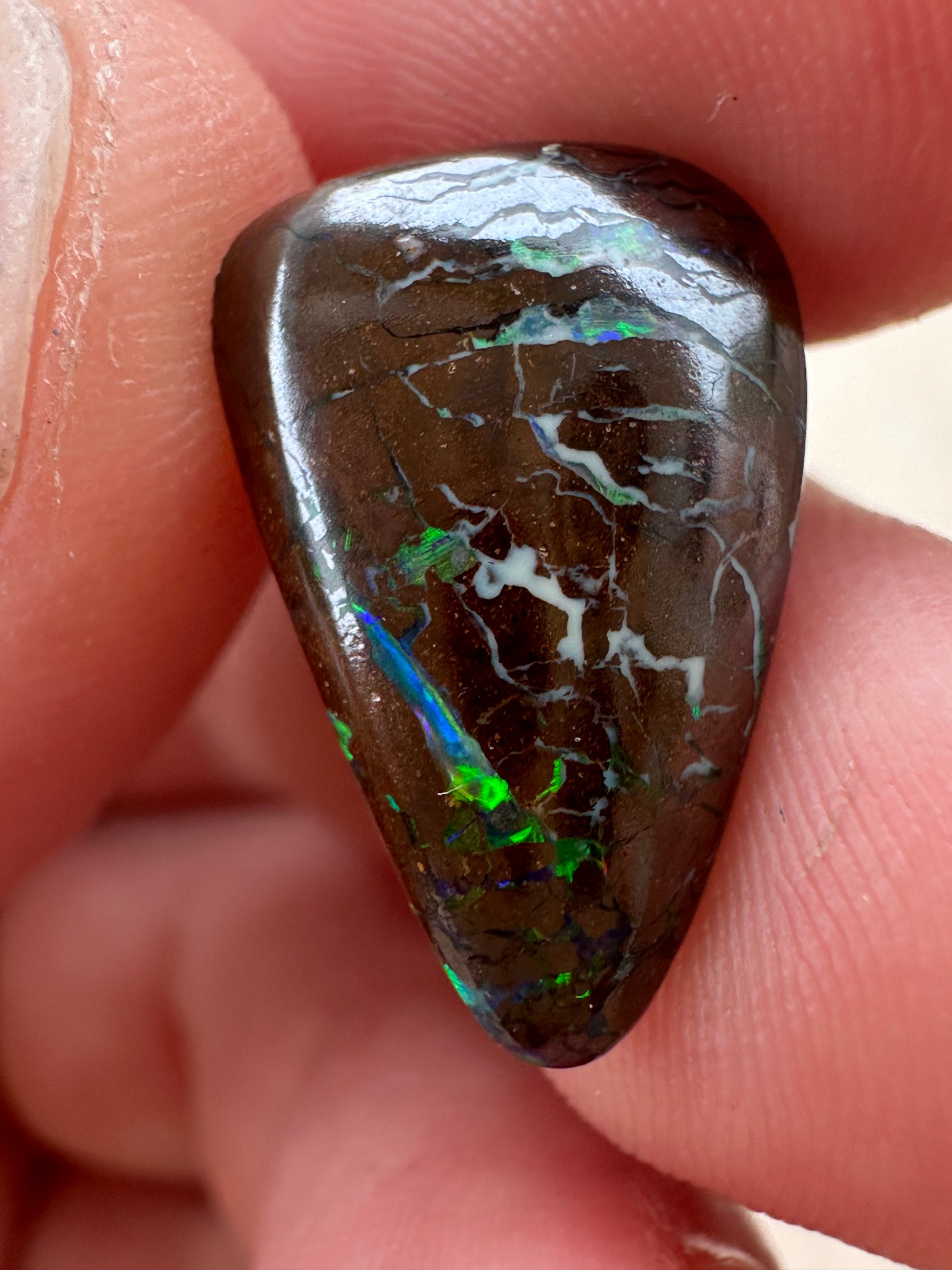 Opal Australian Queensland boulder unset pendant or ring multicolored opal 5.5cts