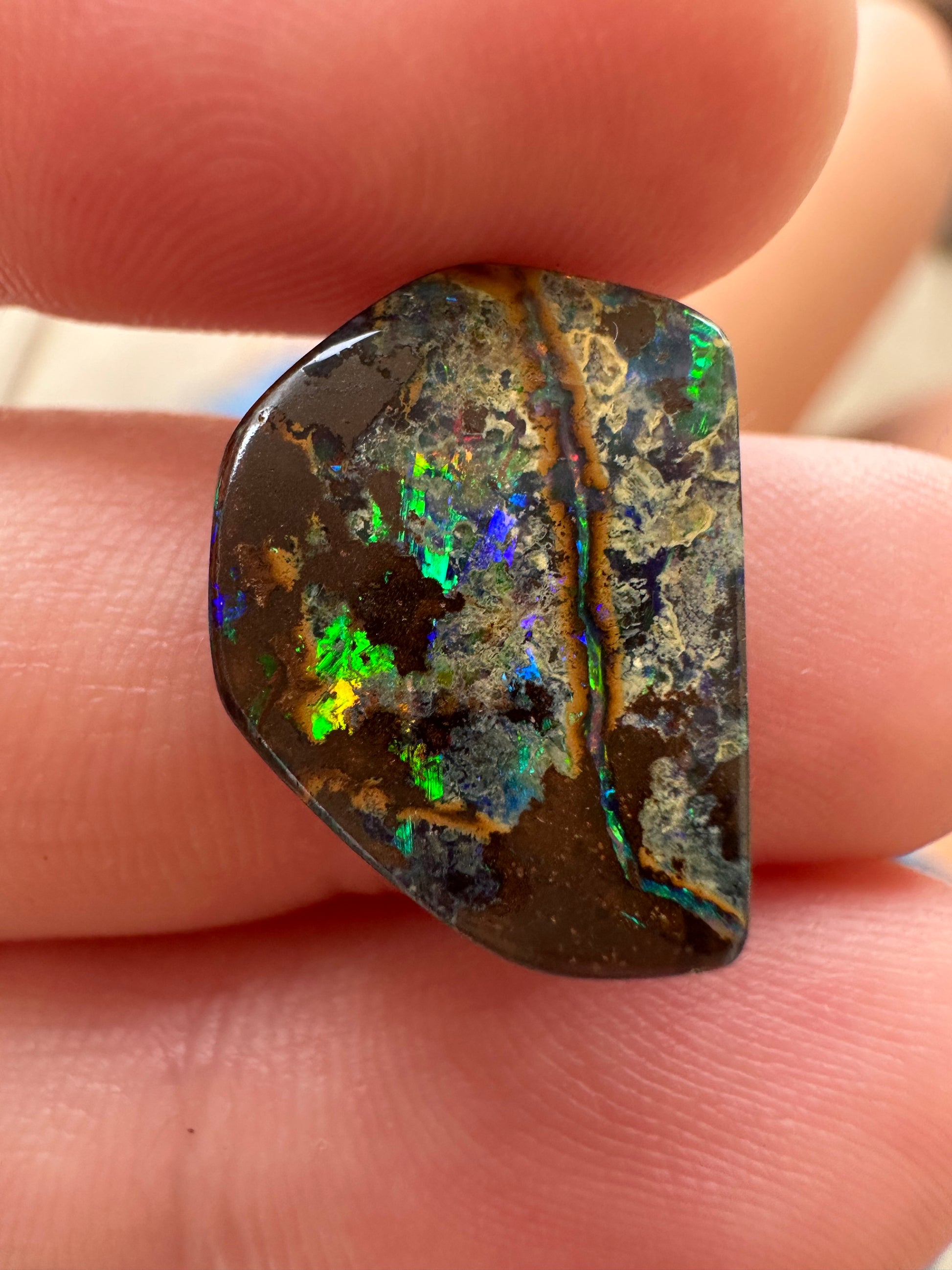 Opal Australian Queensland boulder unset pendant or ring multicolored opal 6.65cts