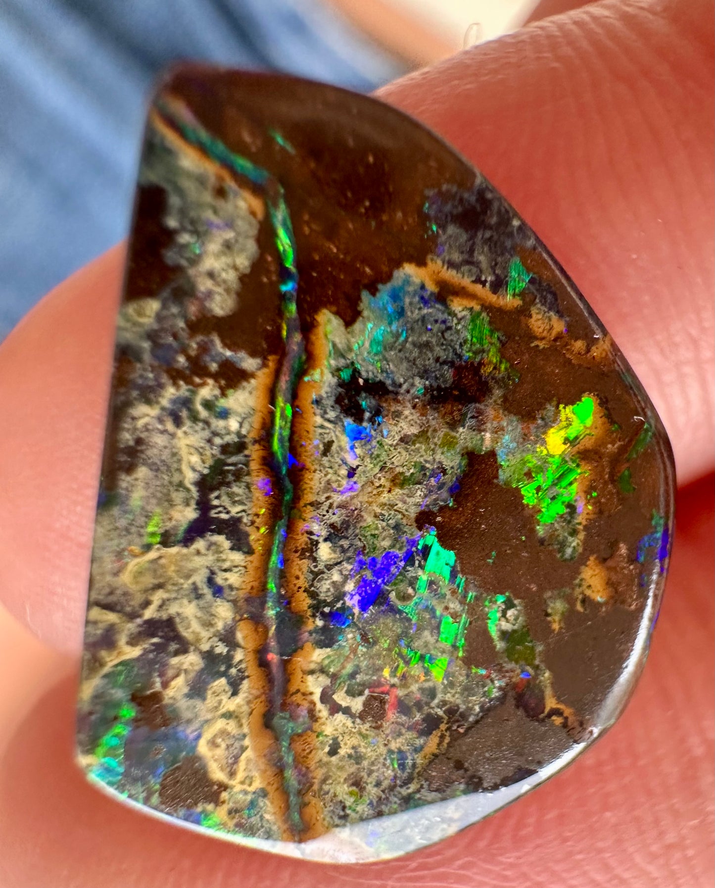 Opal Australian Queensland boulder unset pendant or ring multicolored opal 6.65cts