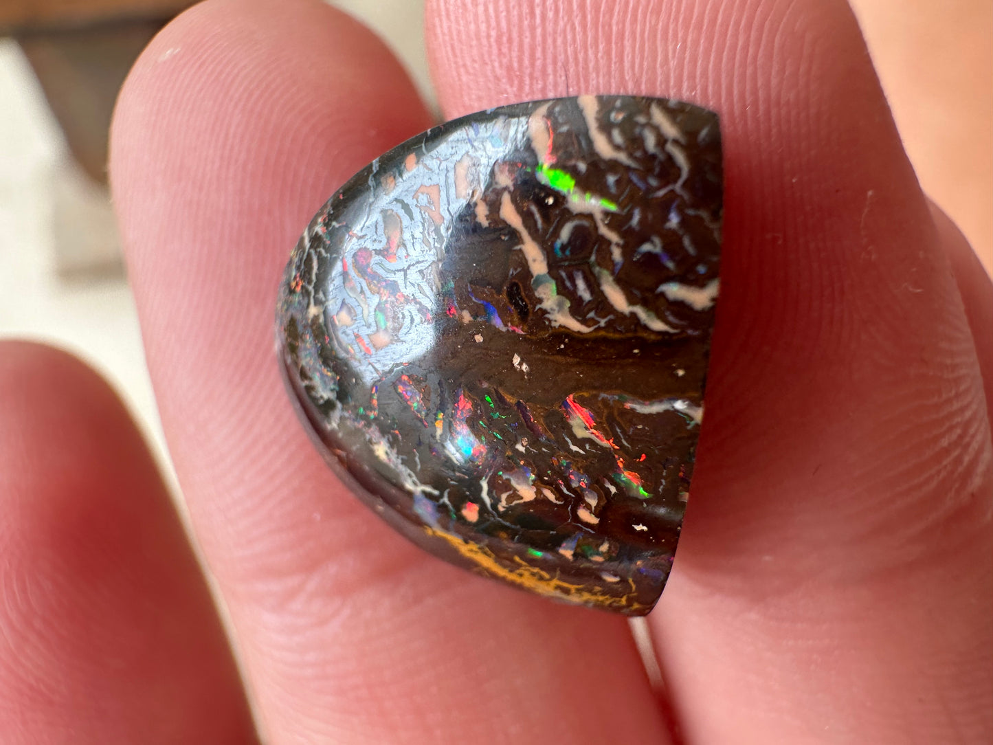 Opal Australian Queensland boulder unset pendant or ring multicolored opal 8.5cts