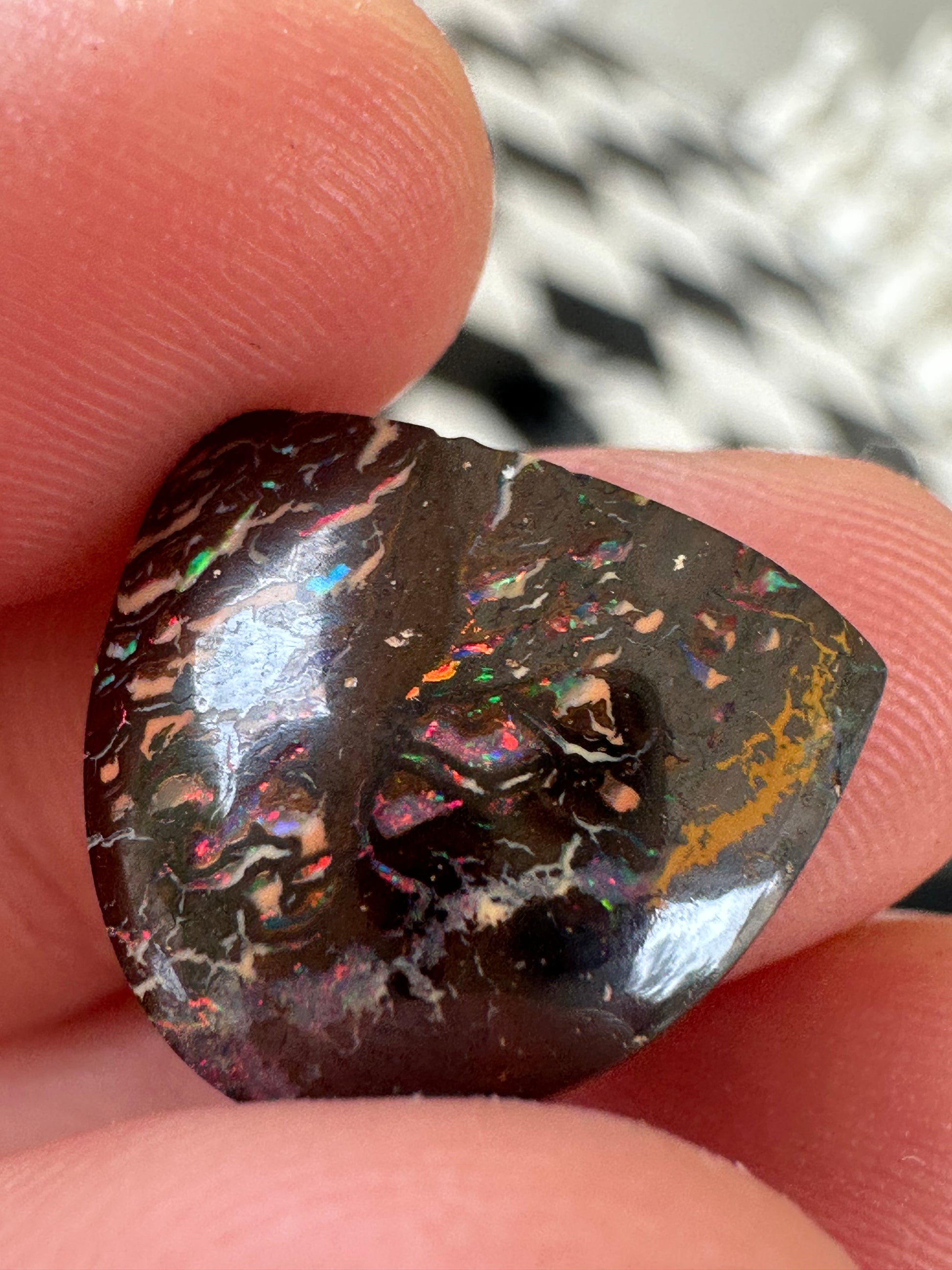 Opal Australian Queensland boulder unset pendant or ring multicolored opal 8.5cts