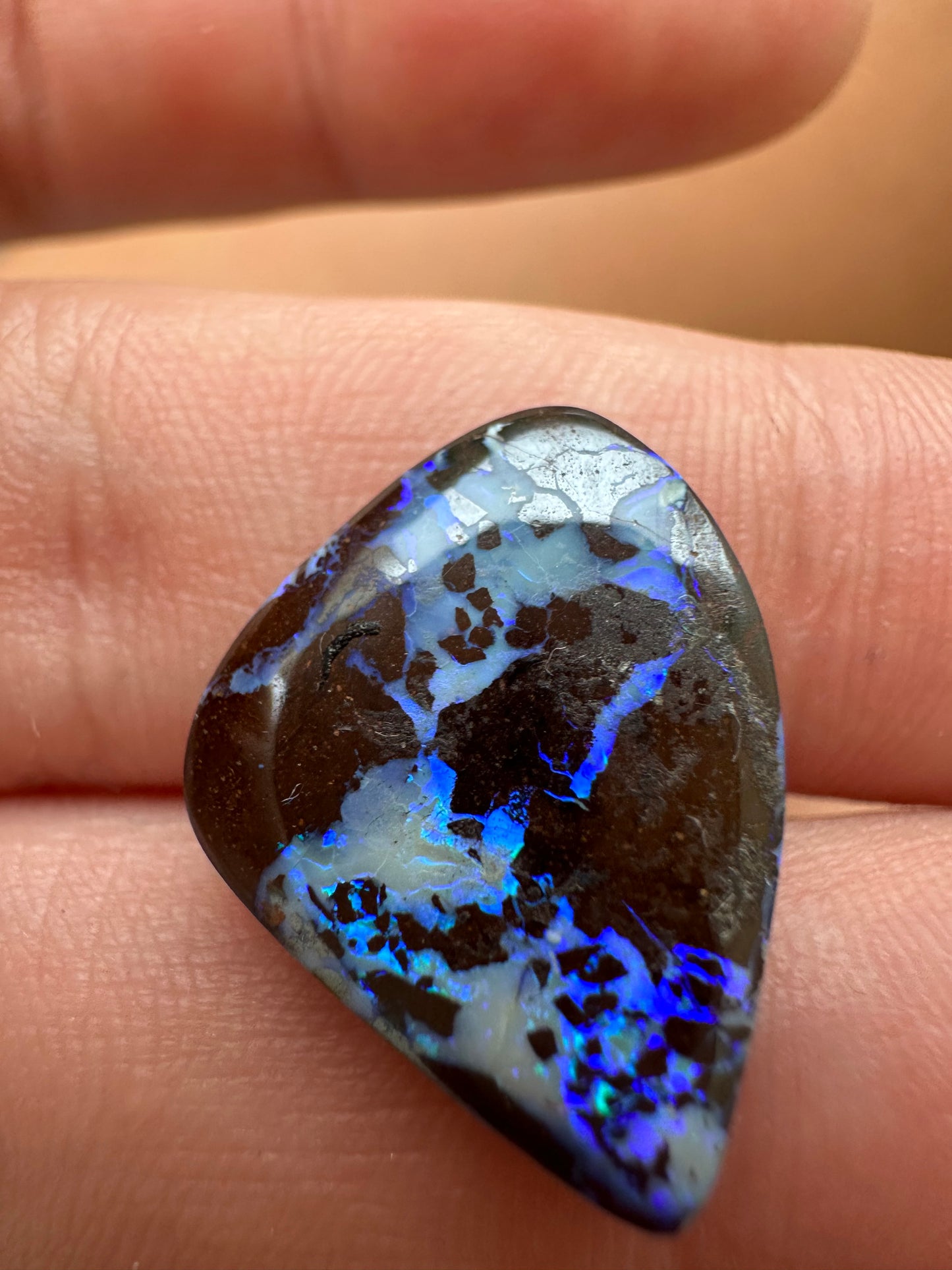Opal Australian Queensland boulder unset pendant or ring multicolored opal 9.85cts
