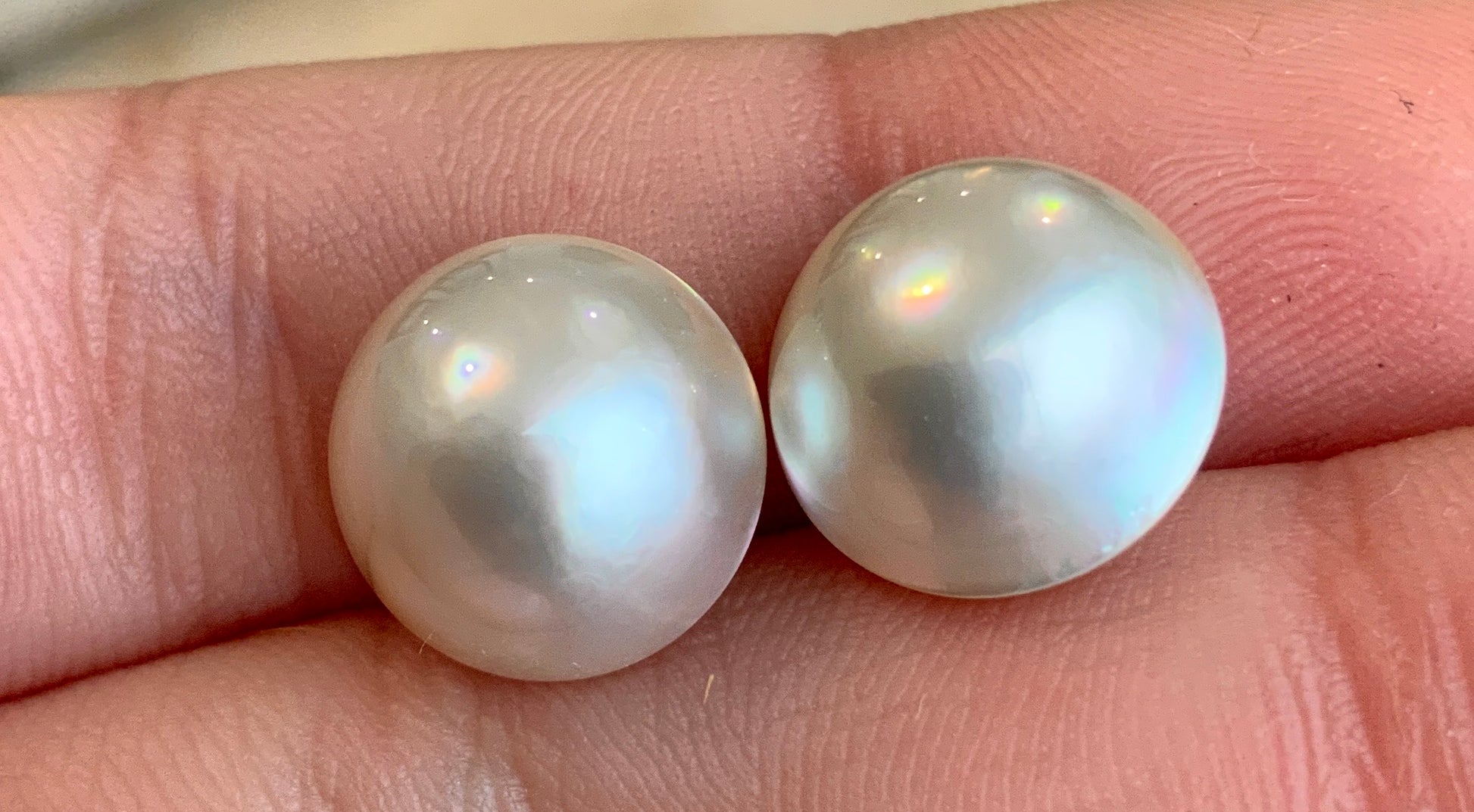 Opal Essence Australian Mabe Blister Pearl White Rounds pendant or ring  