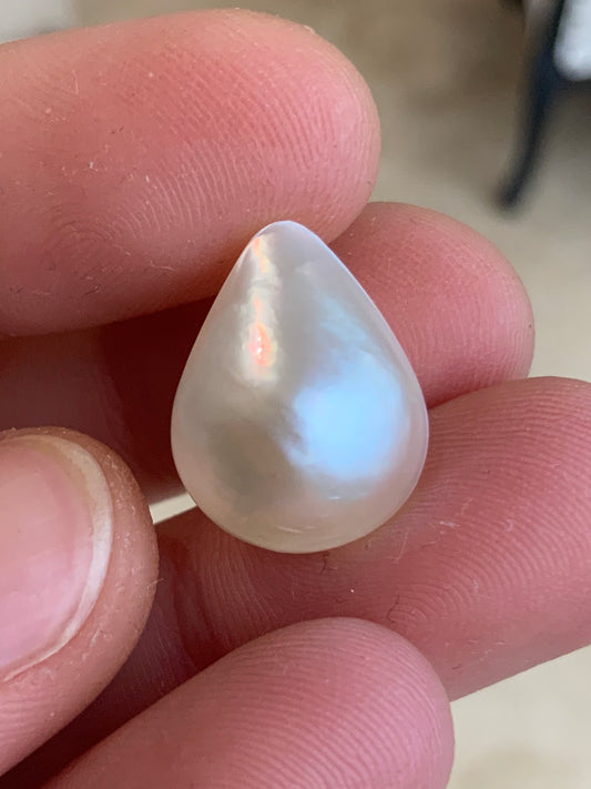 Australian Mabe Pearl Teardrop 16.3 x 12.7mm - Cream White, Broome WA