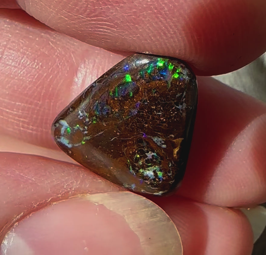 Triangular Queensland Boulder Opal 8.7 cts