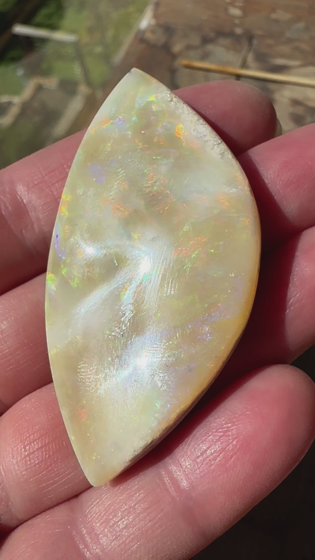 Huge Australian Mintabie Opal 85 cts