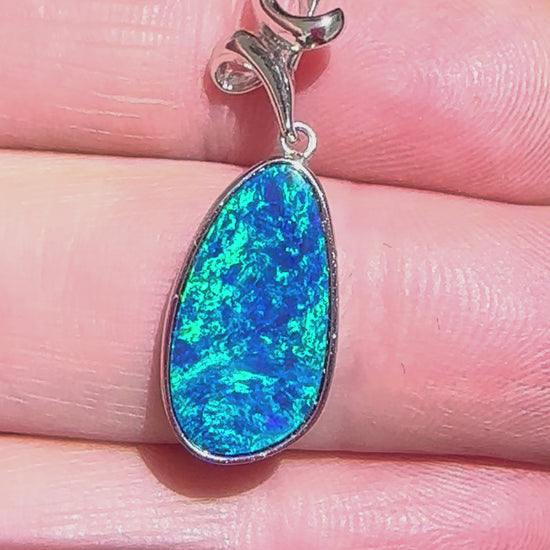 Brilliant Australian sterling silver opal pendant