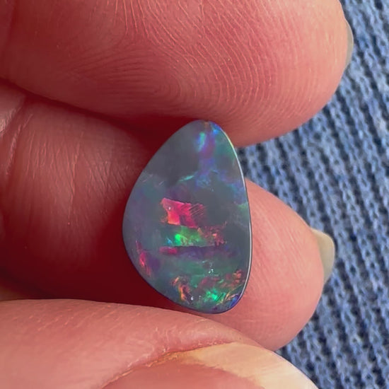 Natural Australian opal doublet 2.45 cts