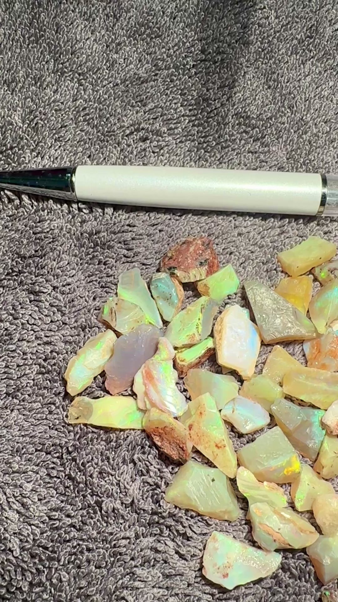 Lambina Crystal Opal Parcel 35.04g — Lambina, South Australia