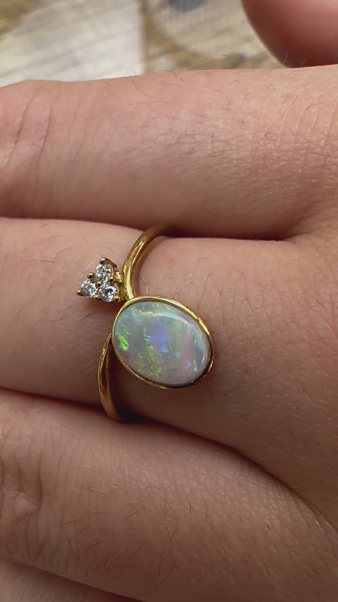 9k Genuine Australian crystal opal ring size 7 or N 1/2