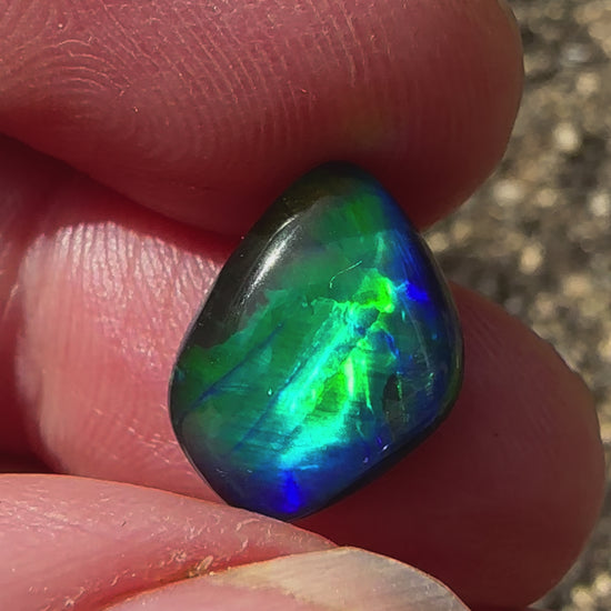 Super Gem Opal Triplet 14x10mm 4.55 cts