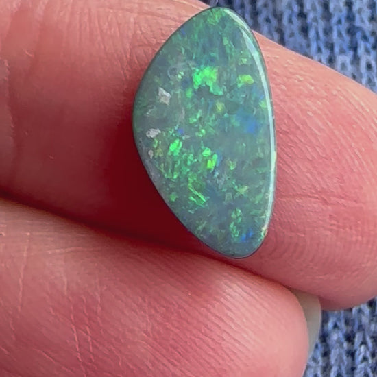 Natural Australian opal doublet 1.85 cts