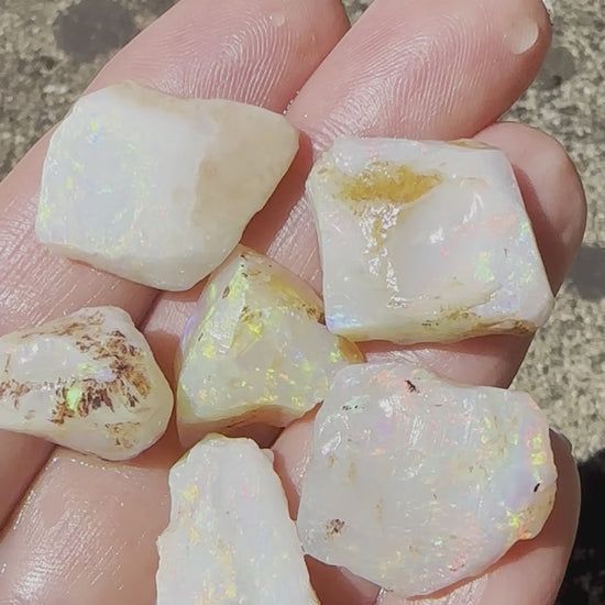 Sizes from largest to smallest opal