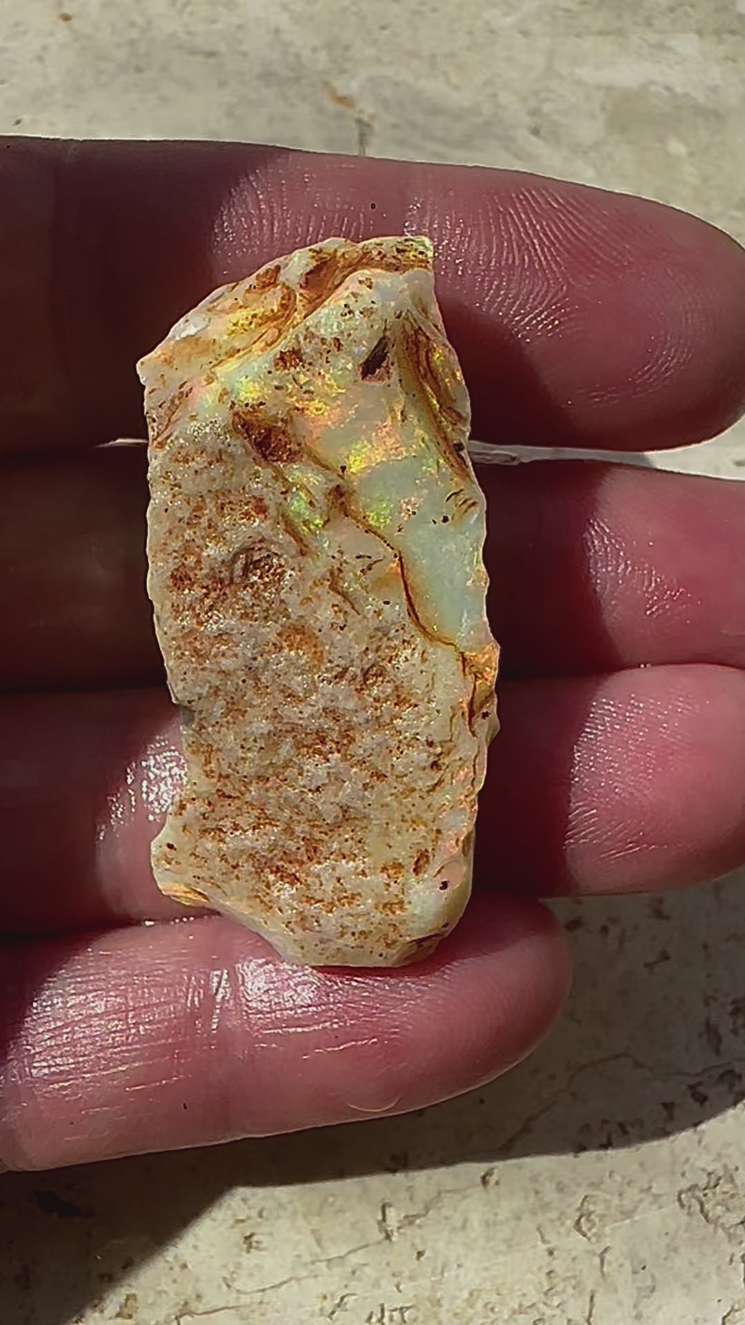 Australian Crystal rough uncut opal 