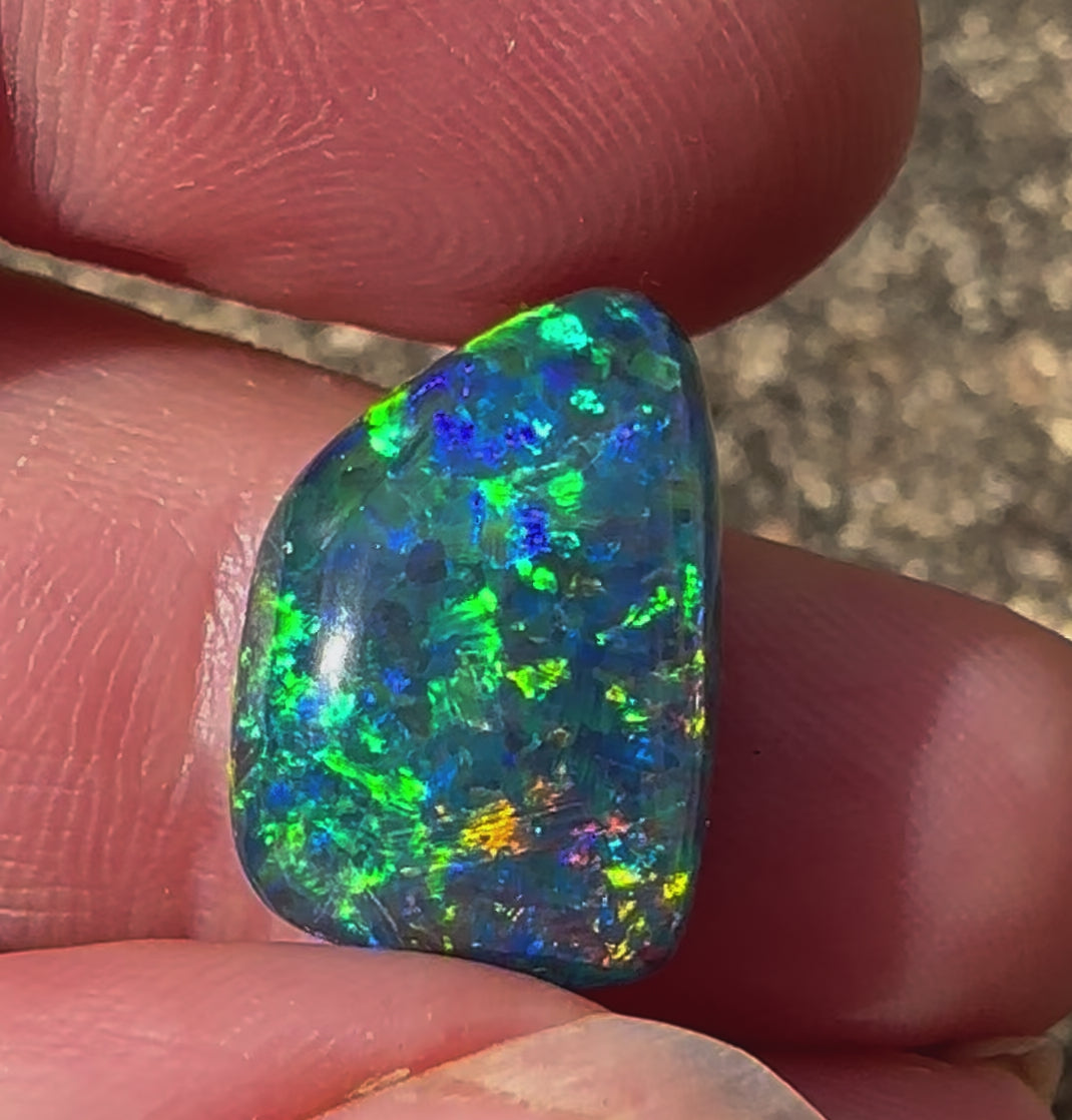 Super Gem Opal Triplet 17x11 mm 7.45 cts