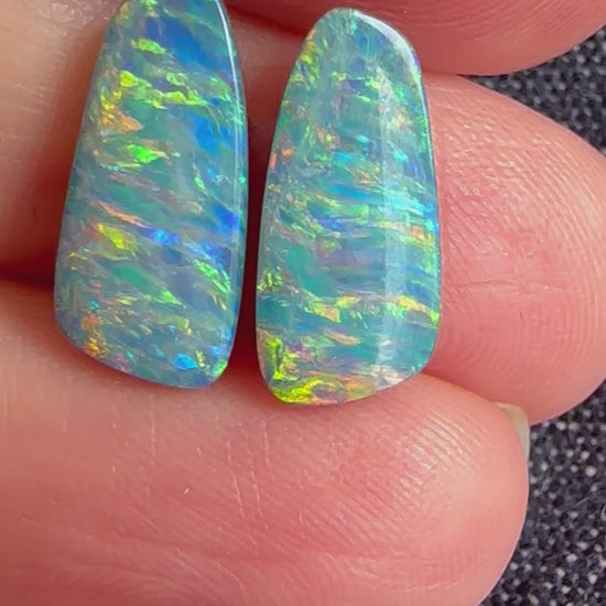 Matching Australian opal pair 5.5 cts