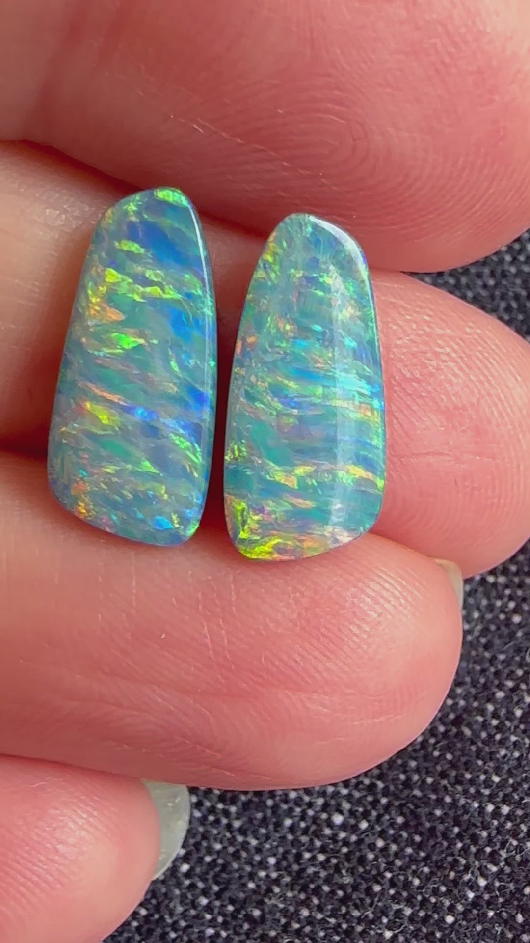 Matching Australian opal pair 5.5 cts