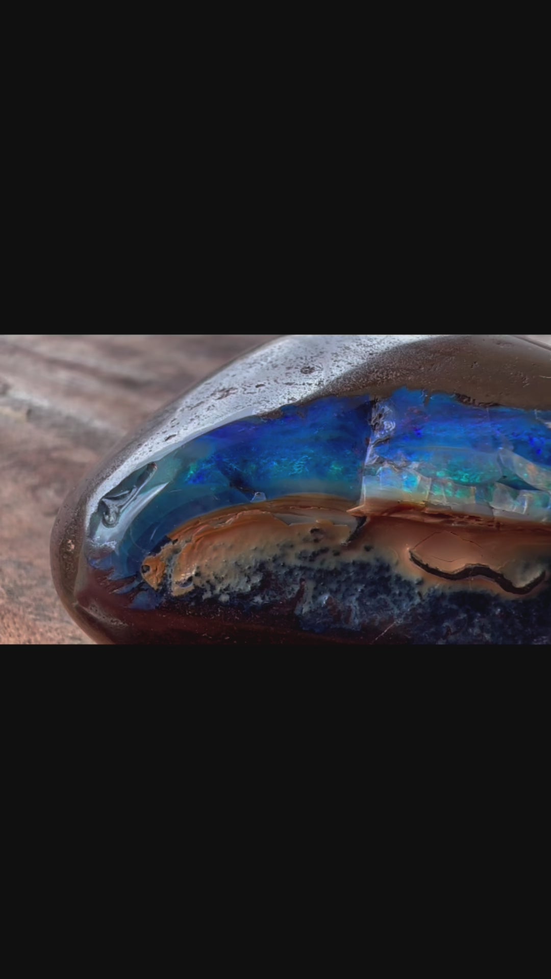 Beautiful Australian Queensland Boulder Opal Specimen 933 cts