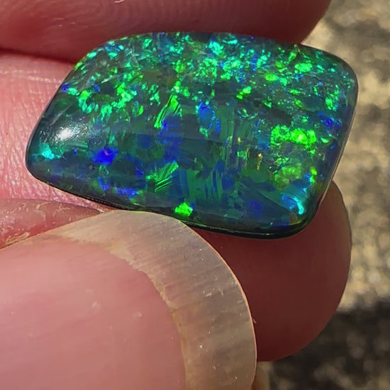 Super Gem Opal Triplet 16x12 mm 8.25 cts