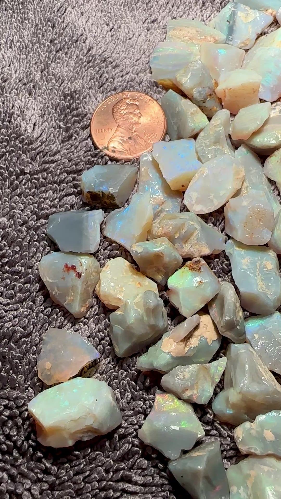 Lambina Crystal Opal Parcel 155.5g — Lambina, South Australia