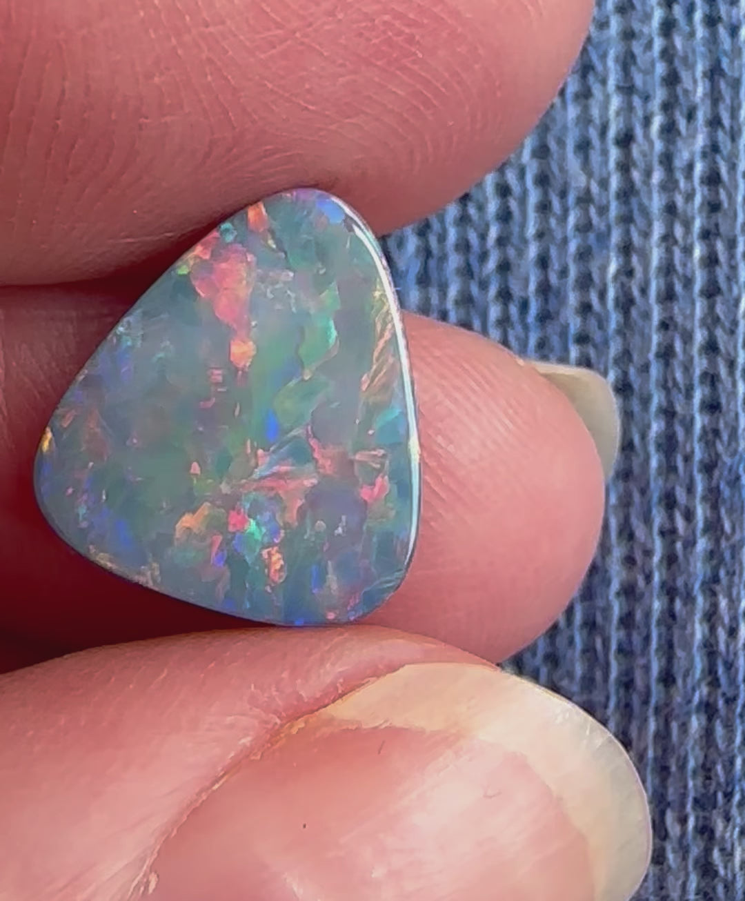 Australian Opal Doublet 3.5 cts