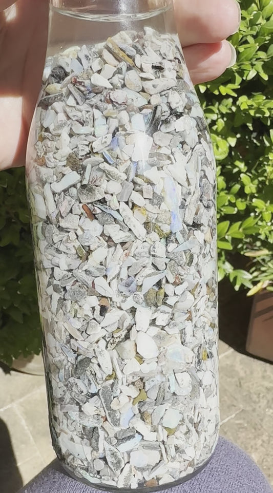 Australian opal small stones and chips